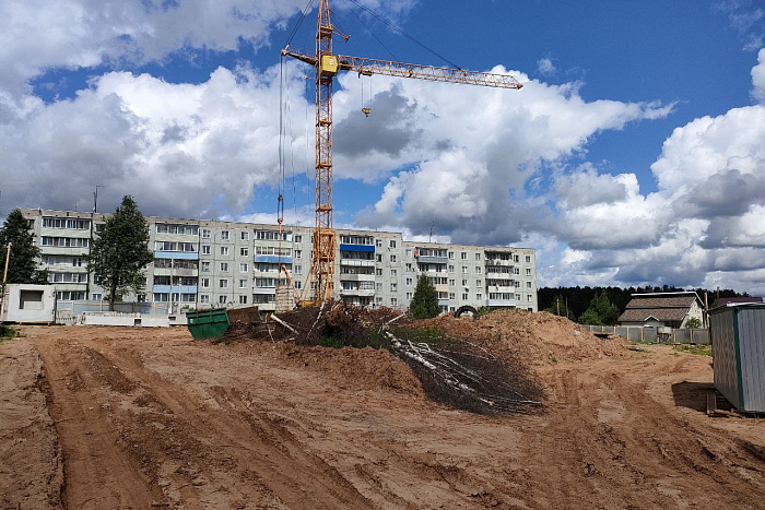 В Слободском районе строят 4-этажный дом для расселения из аварийного жилья.